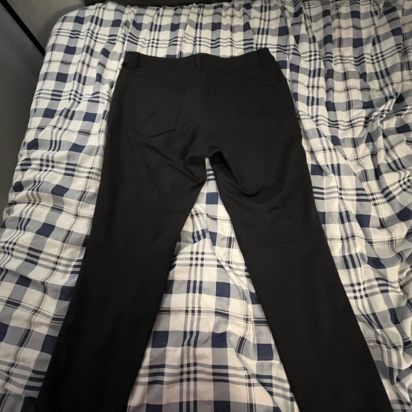 Lululemon ABC Trousers (Black, 31 Waist) - Picture 8 of 8